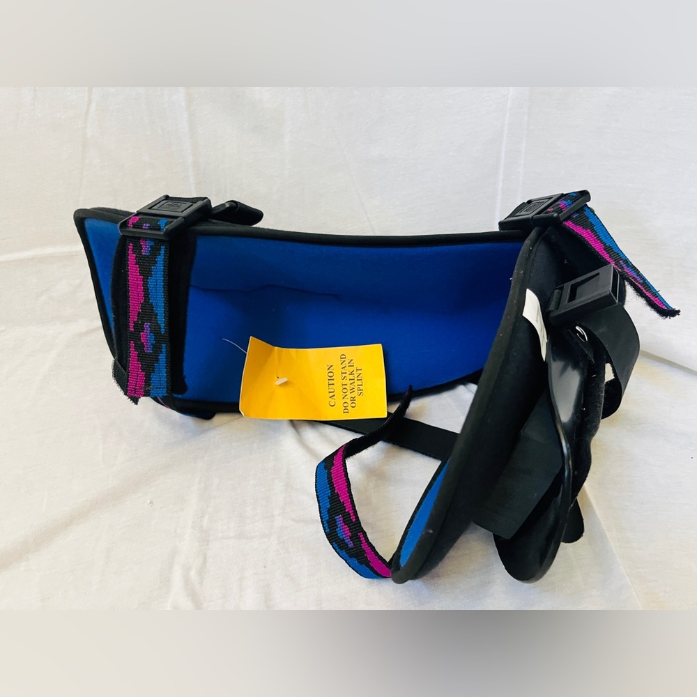 Blue and Black Heal Well Foot Splint Size Small fits to women’s size 10  NWT